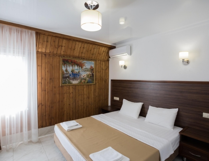 Номер стандарт улучшенный с 1 двуспальной кроватью - Гостиница Samson / Самсон Сухум